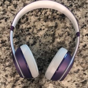 Beats solo 3 wireless headphones